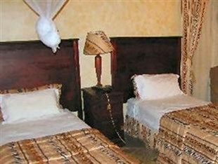 The Big Five Lodge Gaborone Buitenkant foto